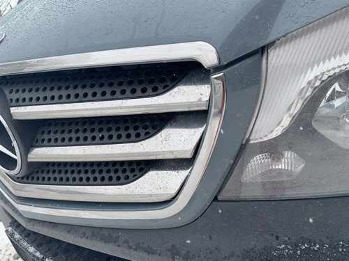 Обводка решітки Omsa для Mercedes Sprinter 2013-