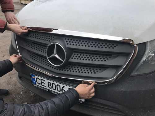 Обведення решітки нерж для Mercedes Vito 447 2015+ Omsa Line