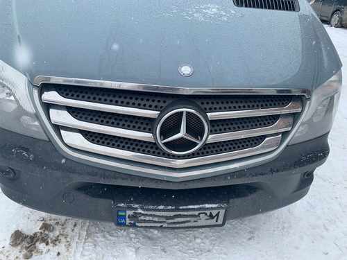 Обводка решітки Omsa для Mercedes Sprinter 2013-