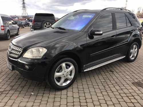 Бокові підніжки (пороги) для Mersedes ML 2005-2011 W164 кузов