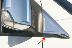 Хром накладка біля дзеркала (трикутник) Omsa для Mercedes Sprinter 2007+
