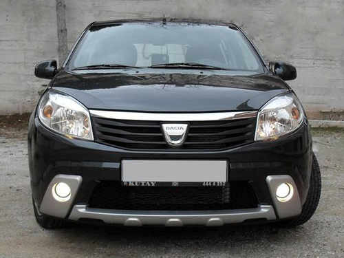Накладки на передній бампер (3шт) Renault Sandero 2007-2013
