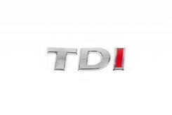 Напис Tdi (косою шрифт) T - хром, DI - червона для Volkswagen Passat B7 2012-2015рр.