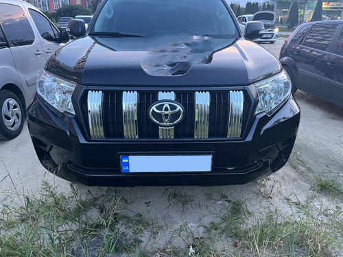 Хром накладки на решітку радіатора (без камери) для Toyota Land Cruiser 150 2018+