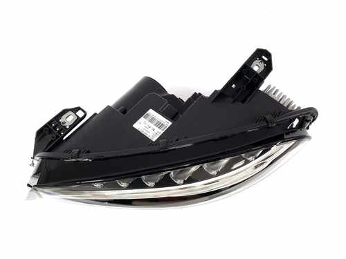 Передні фари Mercedes GLA-Class X156 2014-2019 BI-Xenon ( Європа )