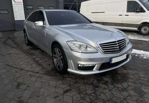 Передній бампер AMG Mercedes-Benz S-Class W221 2005-2012р.