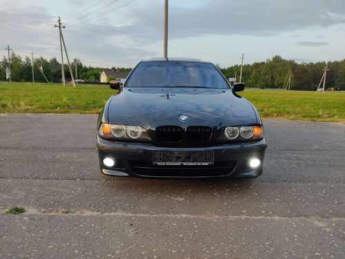 Решітка радіатора ніздрі BMW 5 Series E39 2000-2004 рік Чорний Глянець