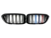 Решітка радіатора ніздрі BMW 5 Series G30/G31 2017-2020рік Чорний Глянець Триколор