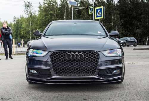 Решітка радіатора Audi A4 RS4 2013-2015 Full Black