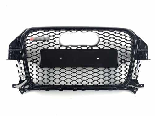 Решітка радіатора Audi Q3 2011-2014 рік Чорна (в стилі RS)