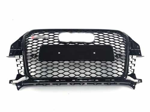 Решітка радіатора Audi Q3 2011-2014 рік Чорна (в стилі RS)