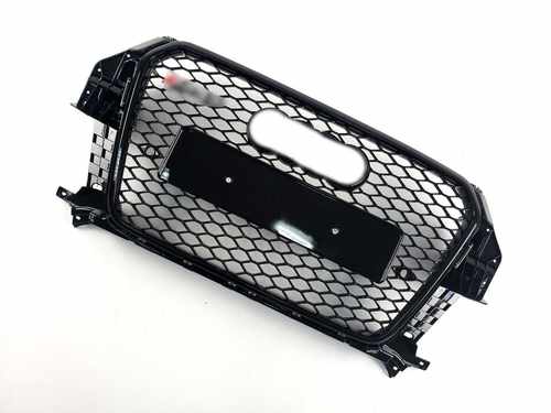 Решітка радіатора Audi Q3 2011-2014 рік Чорна (в стилі RS)