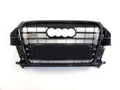 Решітка радіатора Audi Q3 2011-2014 рік Чорна (в стилі S-Line)