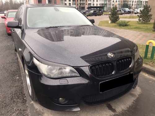 Решітка радіатора BMW 5 Series E60/E61 2003-2010 рік Чорний Глянець