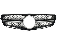 Решітка радіатора Mercedes C-Class W204 2007-2014 рік W/Moulding