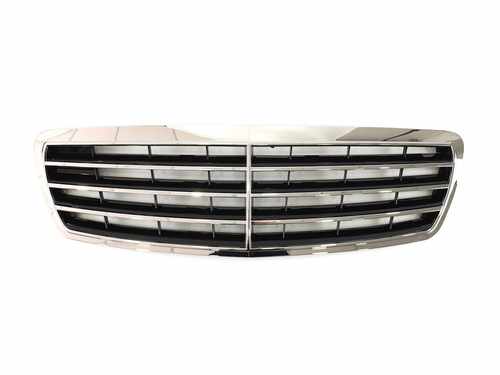 Решітка радіатора Mercedes E-Class W211 2002-2006 ASSY Black