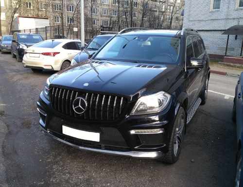 Решітка радіатора Mercedes GL-Class X166 2012-2015 GT Chrome Black