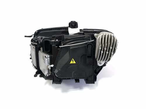 Передні фари Bi-Xenon на Audi Q5 8R 2012-2016 року Європа