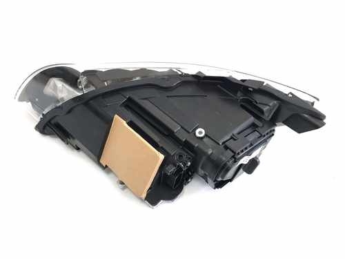 Передні фари Bi-Xenon Adaptive на Audi Q7 4L 2010-2015 року