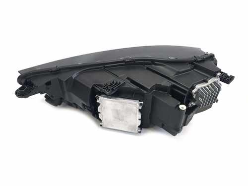 Передні фари Full Led на Audi Q5 80A 2016-2020 року