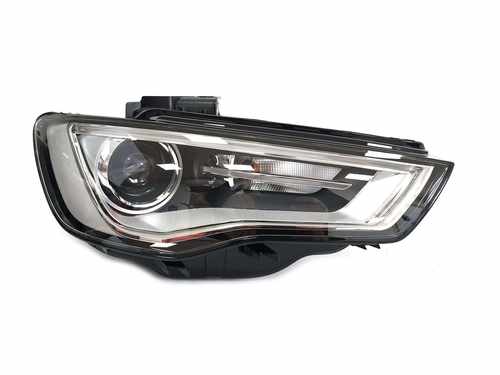 Передні фари Bi-Xenon на Audi A3 8V 2012-2016 року ( Європа )