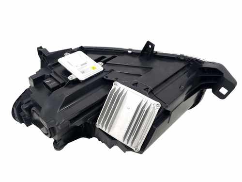 Передні фари Bi-Xenon на Mercedes ML-Class W166 2011-2015 року ( Європа )
