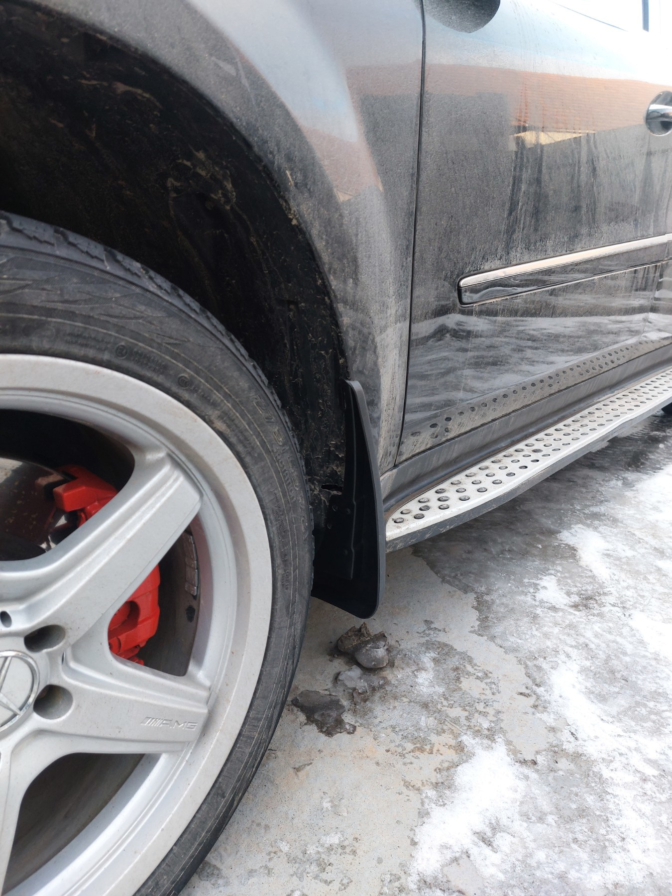 Бризковики передні до Mercedes Benz ML, GL-class X164 2006-2012