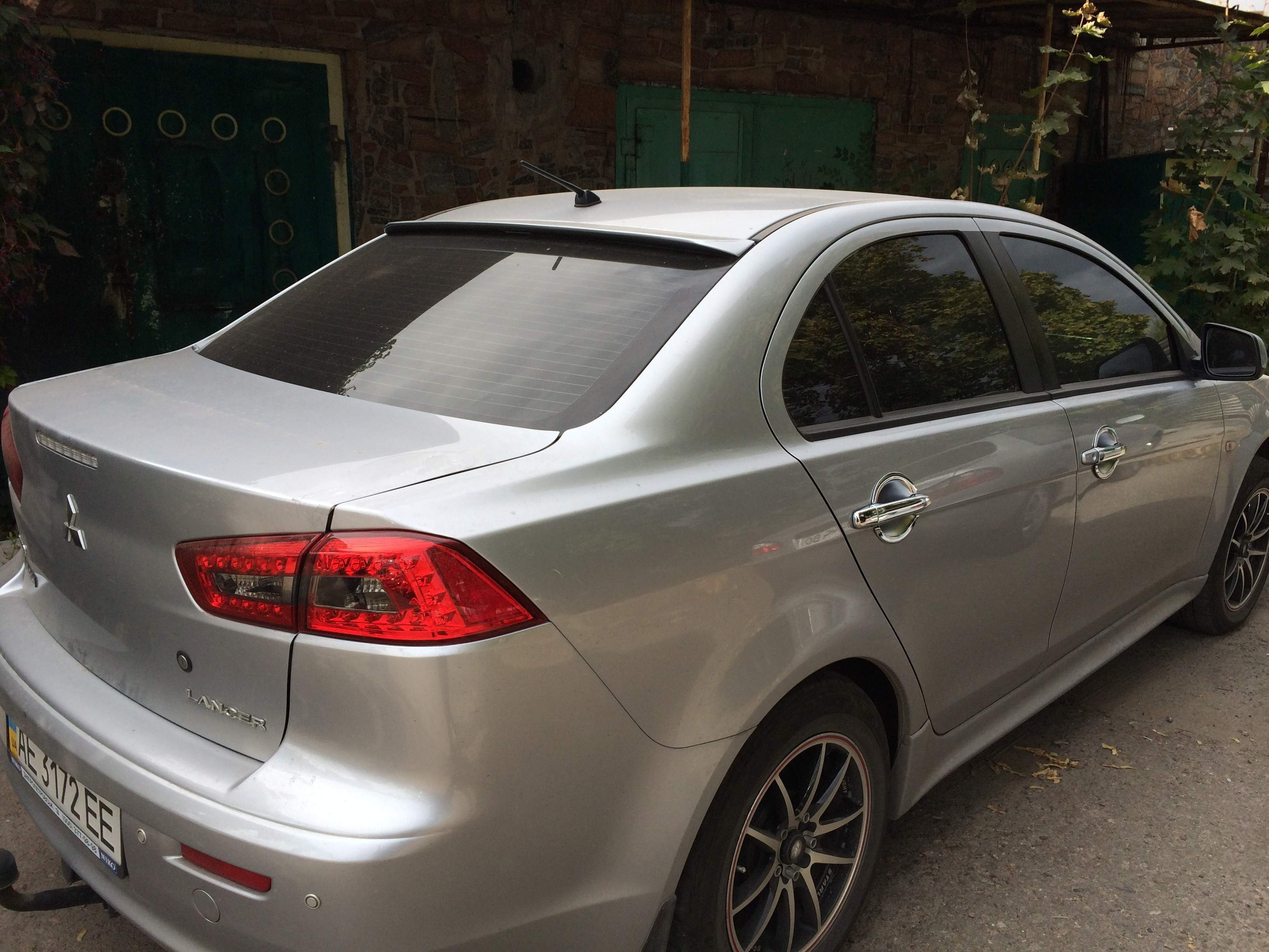 Козирок на скло Mitsubishi Lancer X 2007-2015 ABS пластик під фарбування