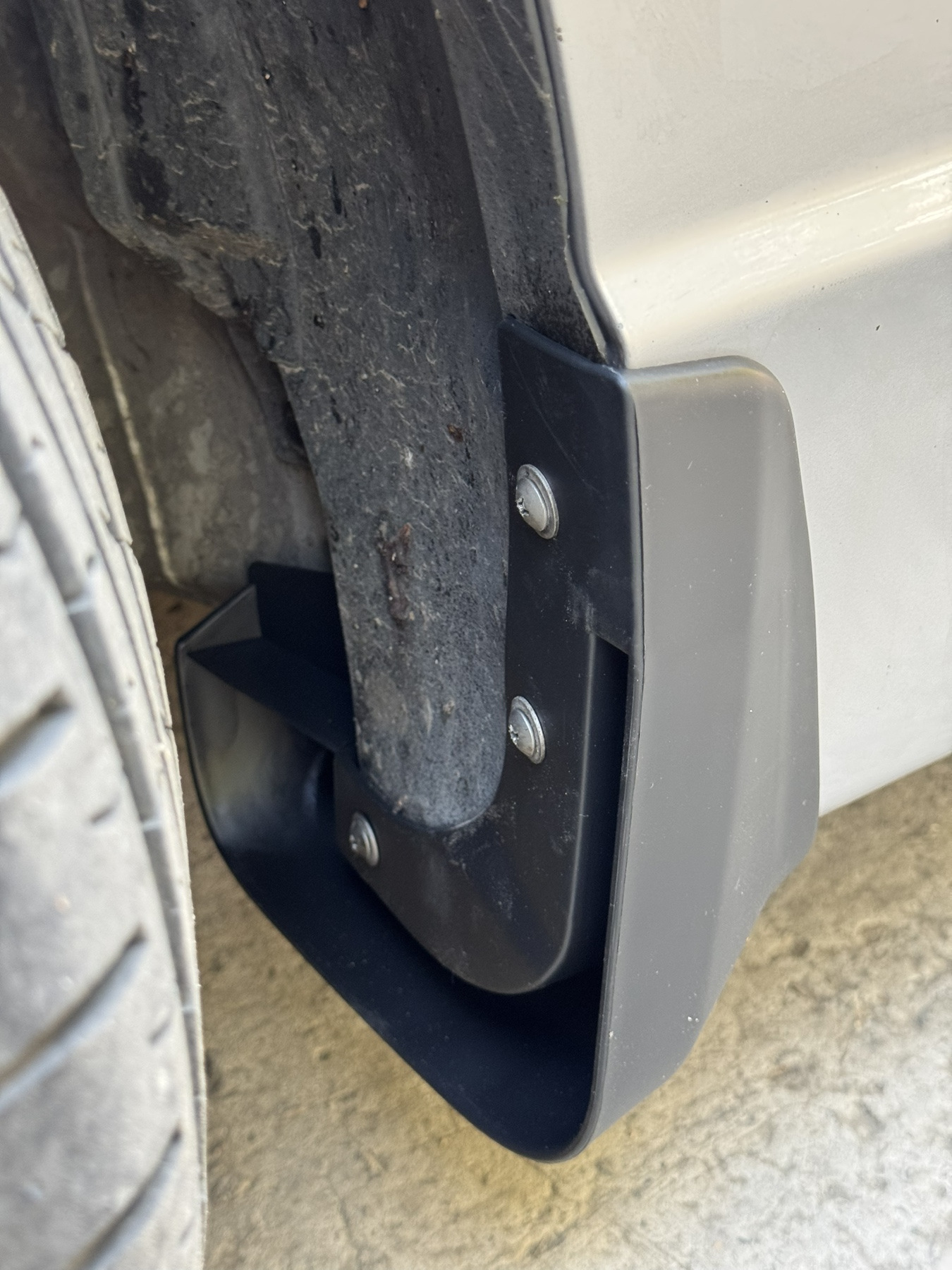 Бризковик передній лівий Honda Civic 2006-2011 4D седан