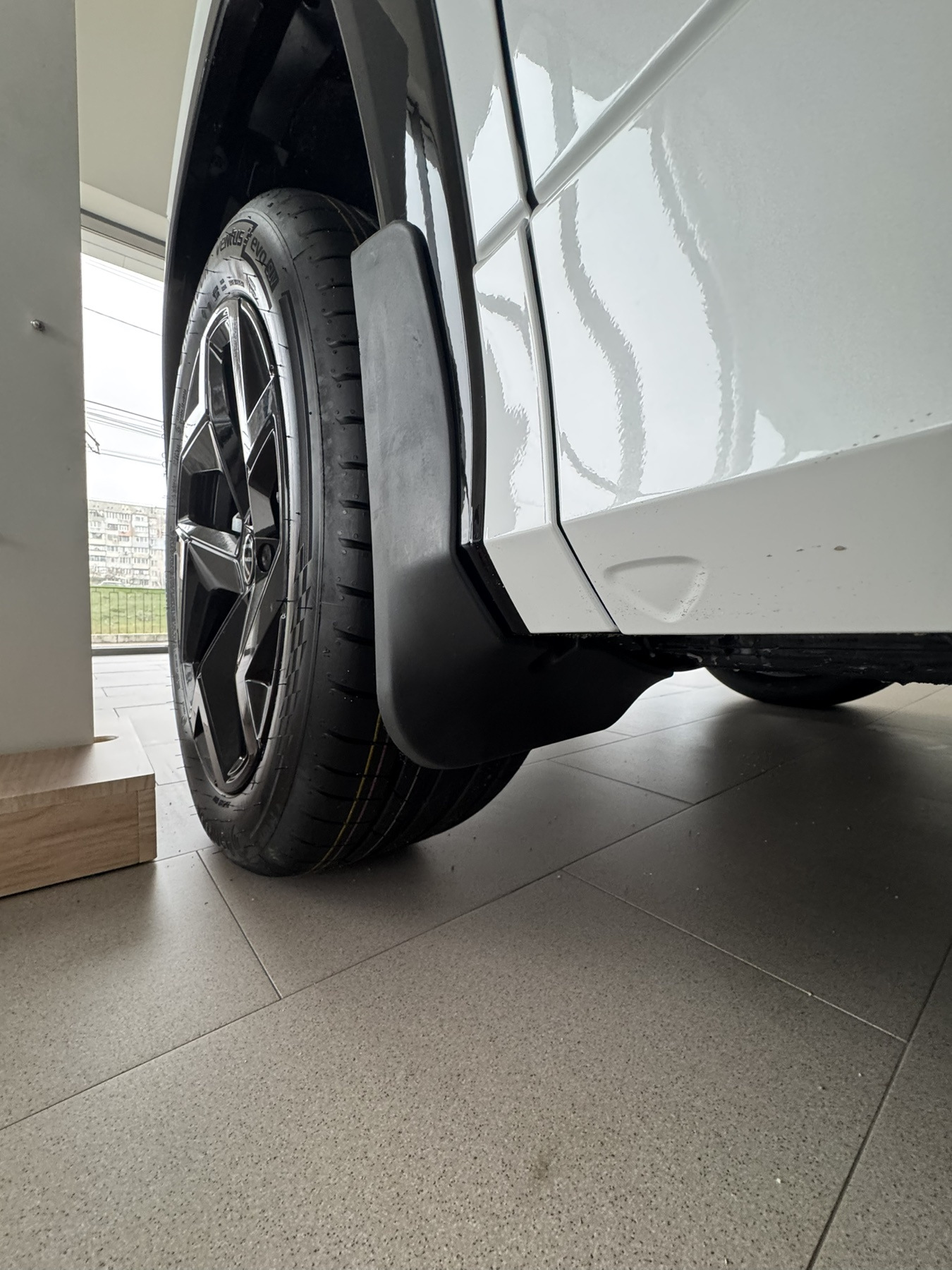 Бризковики Volkswagen Tayron R-line 2024+, к-кт (4шт.) Xukey