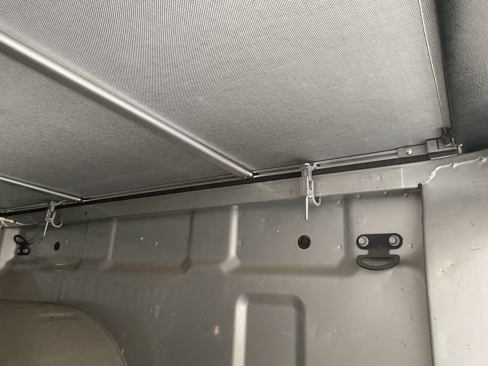 Кришка на кузов (тент) Mitsubishi L200 2015&ndash;2023 (м&rsquo;яка рулонна Soft Roll Cover) Xukey