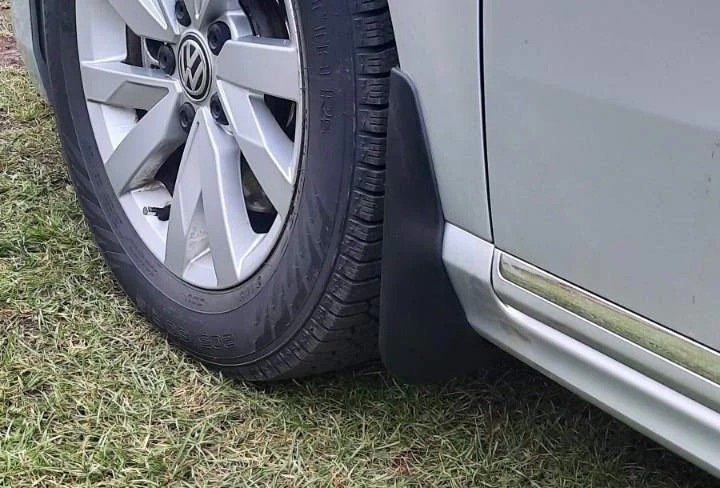 Брызговики Volkswagen Passat B7 Европа — фото 2