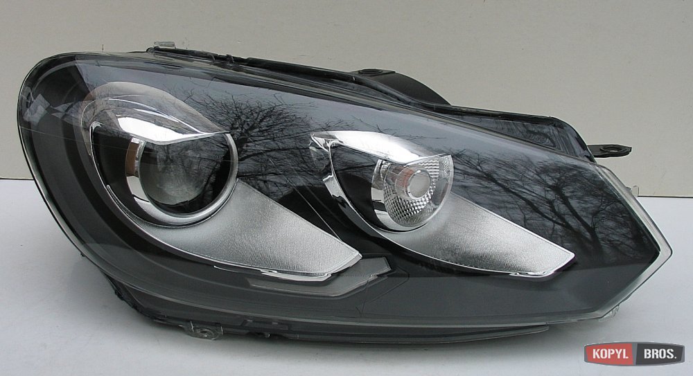 Альтернативна передня тюнінг оптика (чорна) для VW Golf 6 2009-2012
