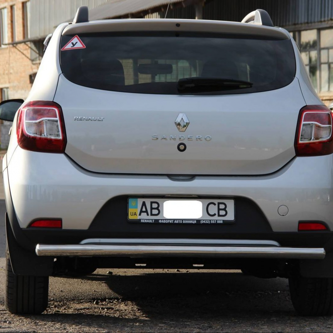Захист заднього бампера пряма для Renault Sandero Stepway 12+