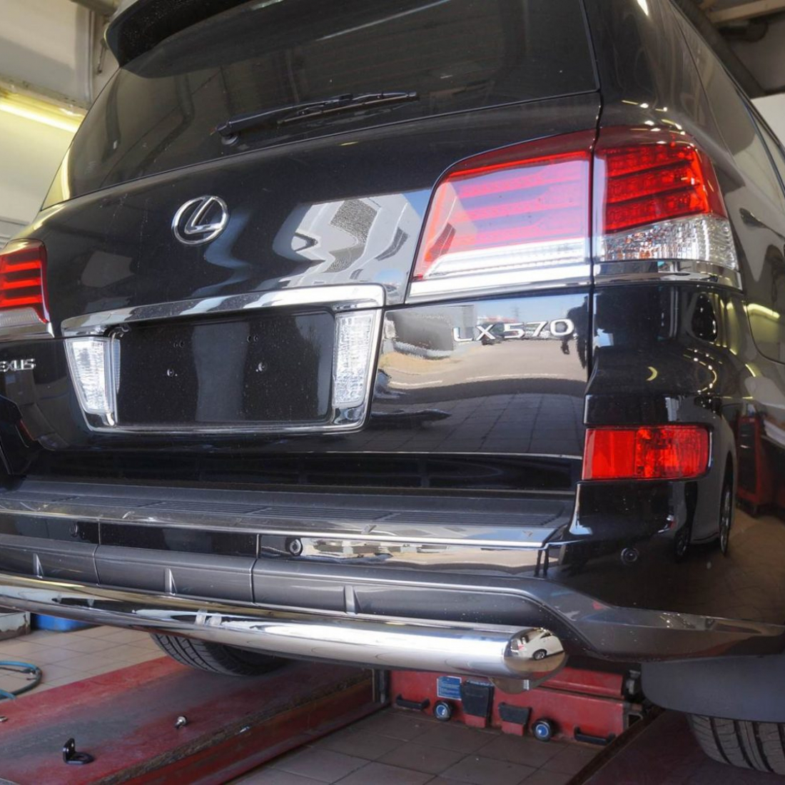 Захист заднього бампера Lexus LX570 Sport 2013+ (одинарна) d 76