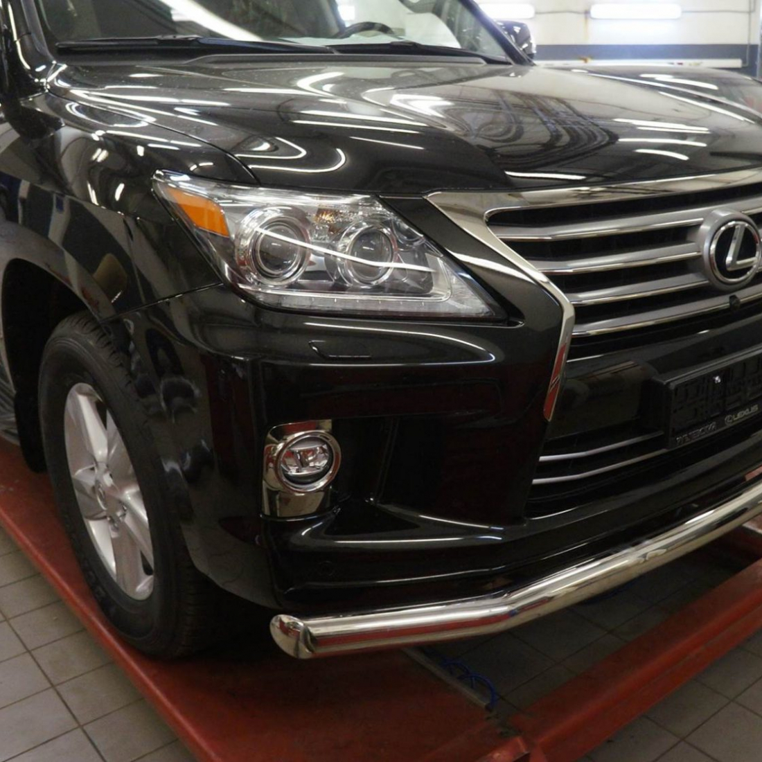 Захист переднього бампера Lexus LX570 (одинарний) d 60