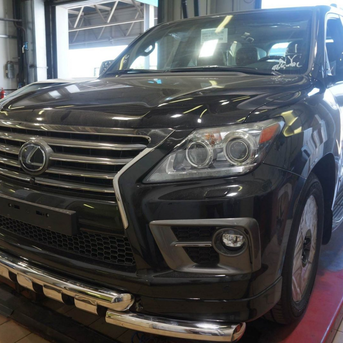 Захист переднього бампера Lexus LX570 Sport (подвійний Shark) d 60/60