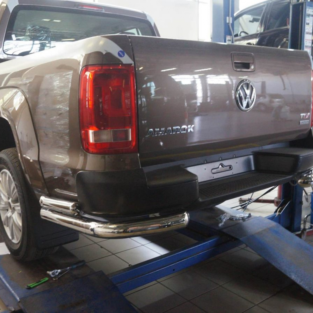 Захист заднього бампера Volkswagen Amarok (2010-) (куточки) d70/60