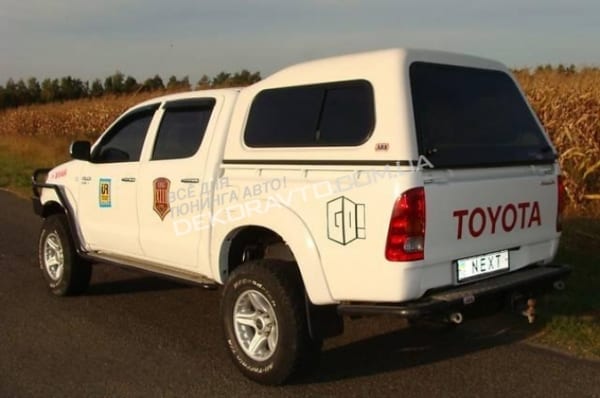 Дефлектори вікон вітровики EGR для Toyota Hilux 2005-2015