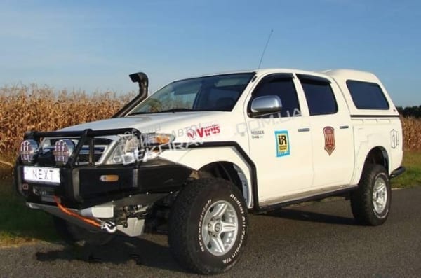 Дефлектори вікон вітровики EGR для Toyota Hilux 2005-2015