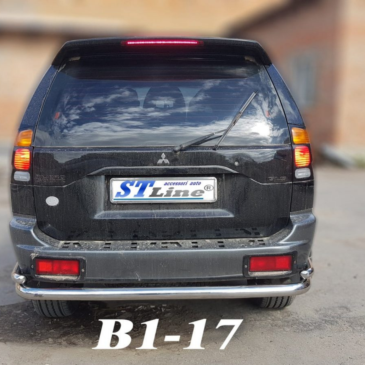 Захист заднього бампера з кутами для Mitsubishi Pajero Sport 1996-2008