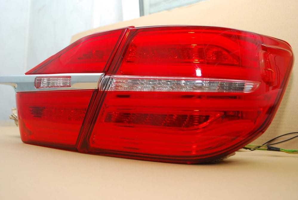 Альтернативна тюнінг оптика задні ліхтарі LED світлодіодні для Camry V55 2014-2017