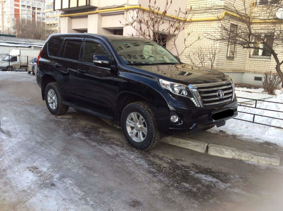 Решітка радіатора чорна для Toyota Land Cruiser Prado 150 2013-2017
