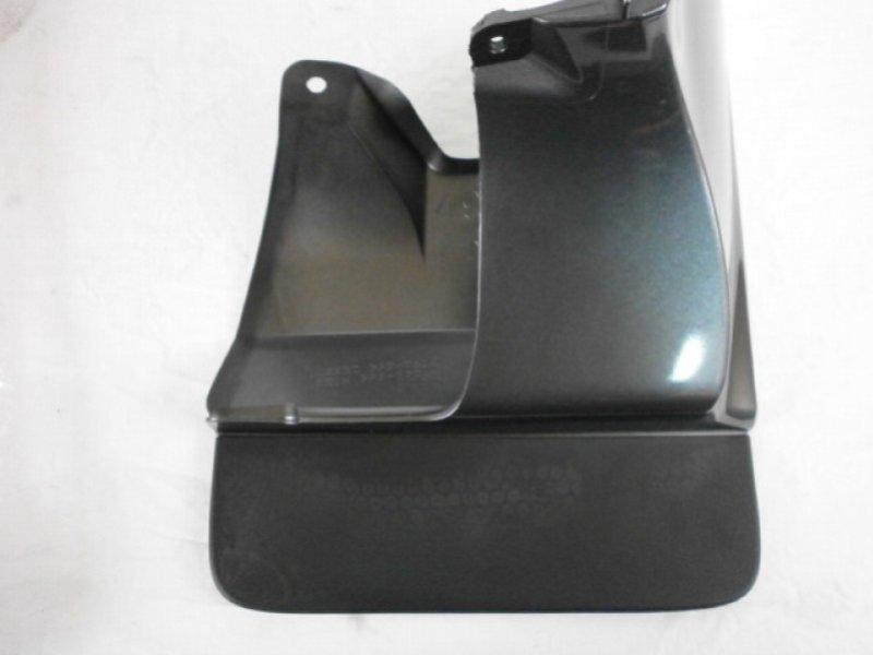 Передні бризковики Toyota Prado 120 (прадо) 2003-2009 передній правий 76603-60110-F0