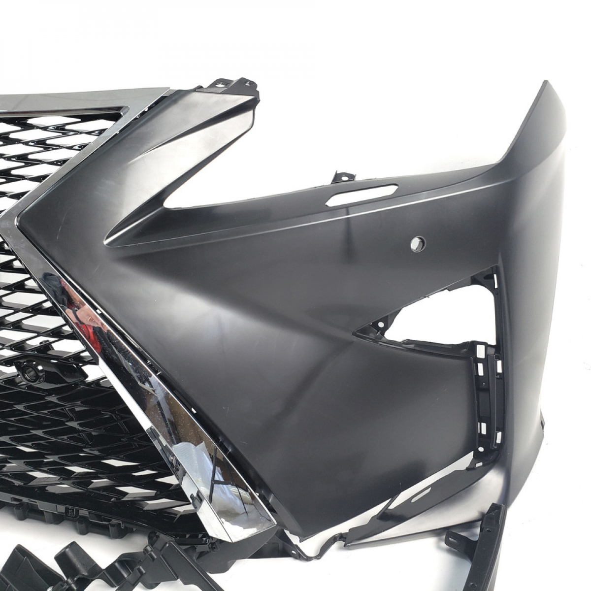 Передній бампер Lexus RX 2015-2019 рік (F-Sport)