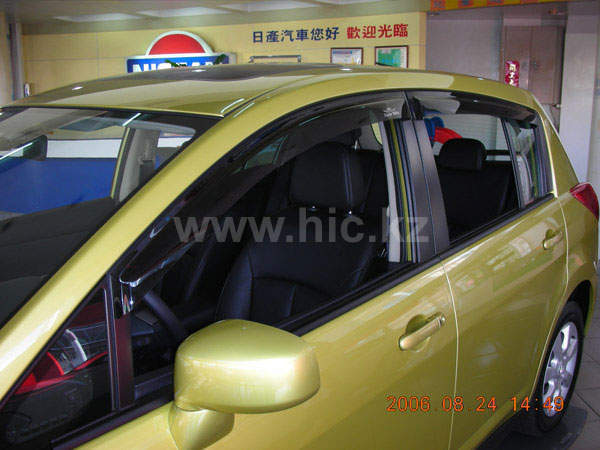 Дефлектори вікон HIC Nissan Tiida Sd (C11) 2004-2013