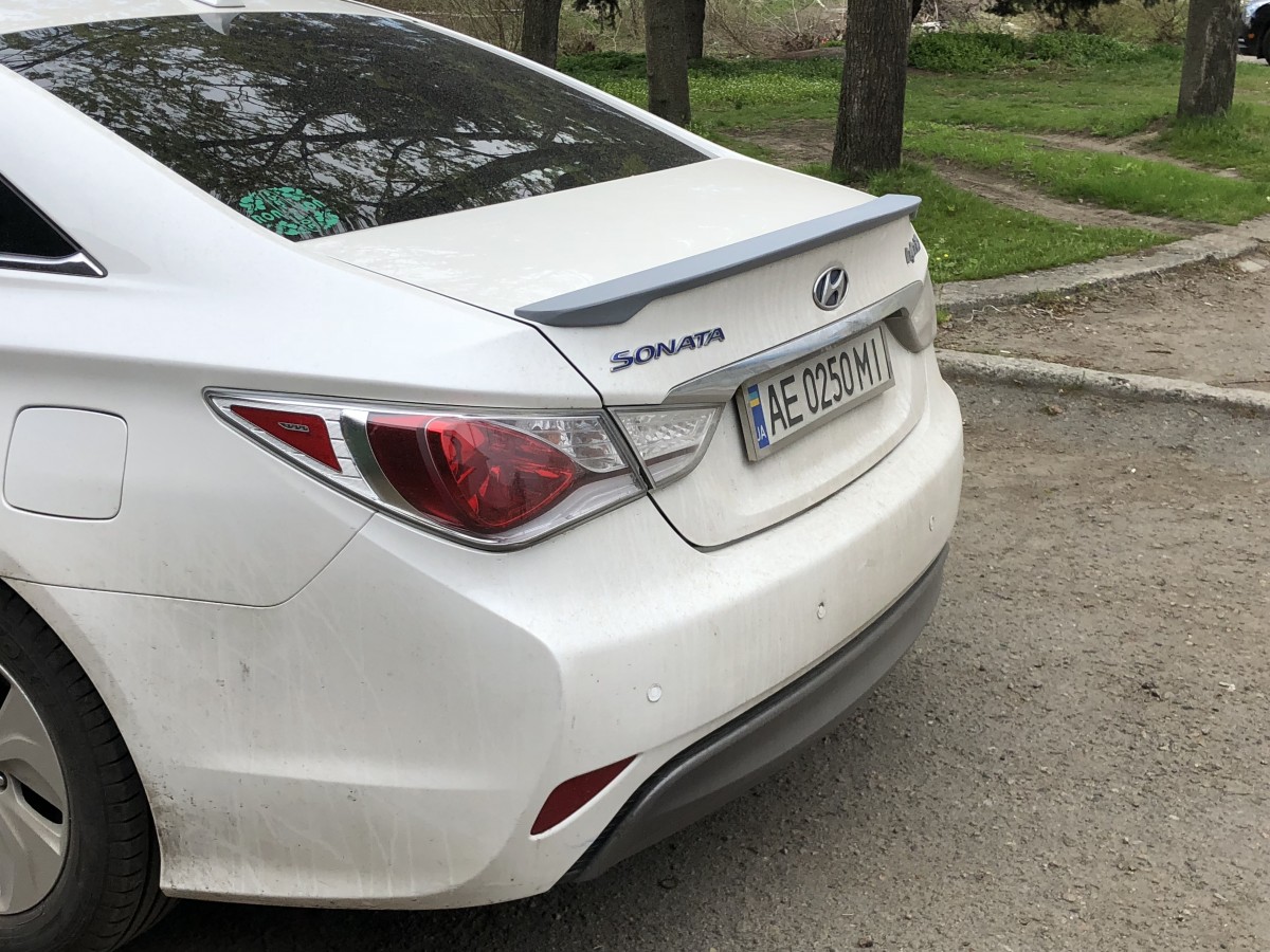 Спойлер ліп багажника Hyundai Sonata 2010-2014 АБС пластик під фарбування