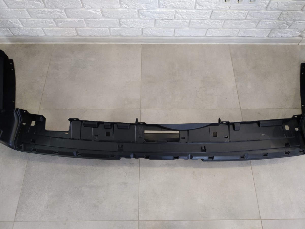 Бампер задній Lexus LX 570 2012-2015