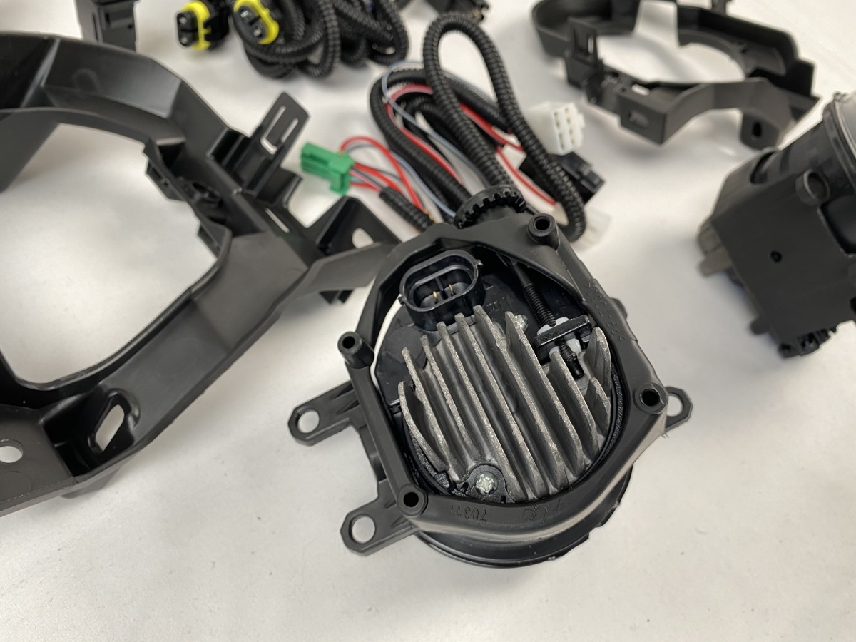 Комплект протитуманних LED фар для Toyota Land Cruiser Prado 150 2018-2020
