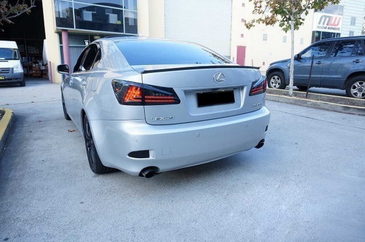 Задні ліхтарі Lexus IS 2006-2012 димчасті